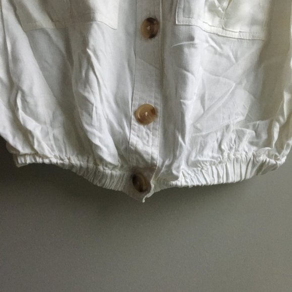 Japna white button down sleeveless crop top - Picture 4 of 11